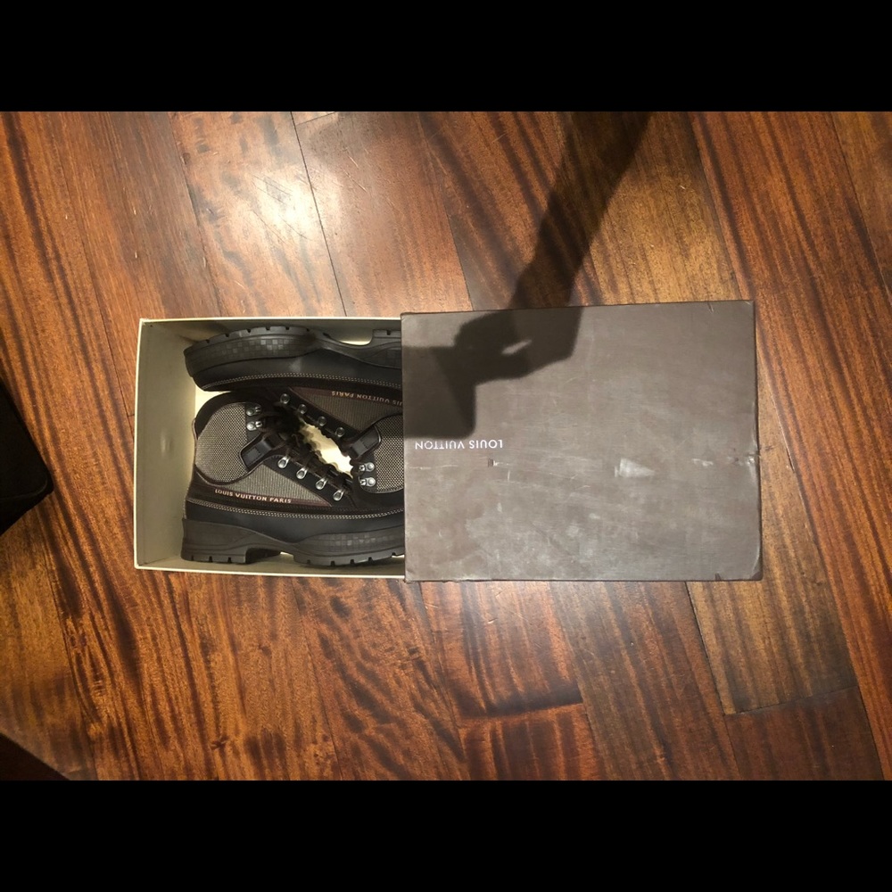 Louis Vuitton Men's Damier Ankle Hiking Boots - Picture 2 of 8